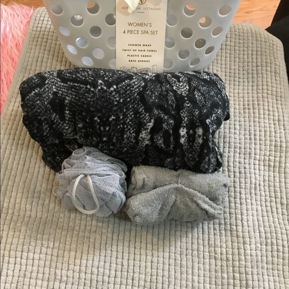 Adrienne Vittadini womans 4 piece spa set gray caddy - Picture 6 of 16
